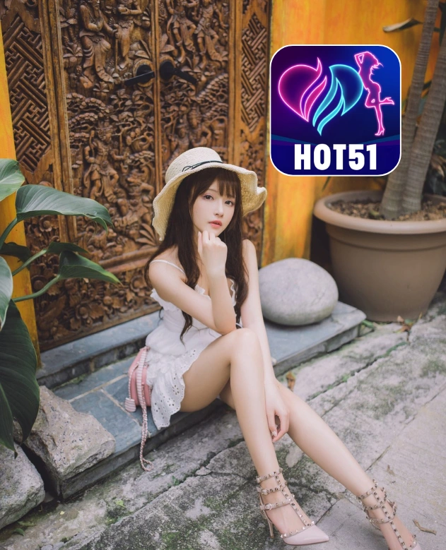 Amelia Bennett-Hot51