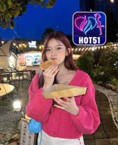 Read more about the article Pesona Chloe Foster di Apk Hot51 Terbaru