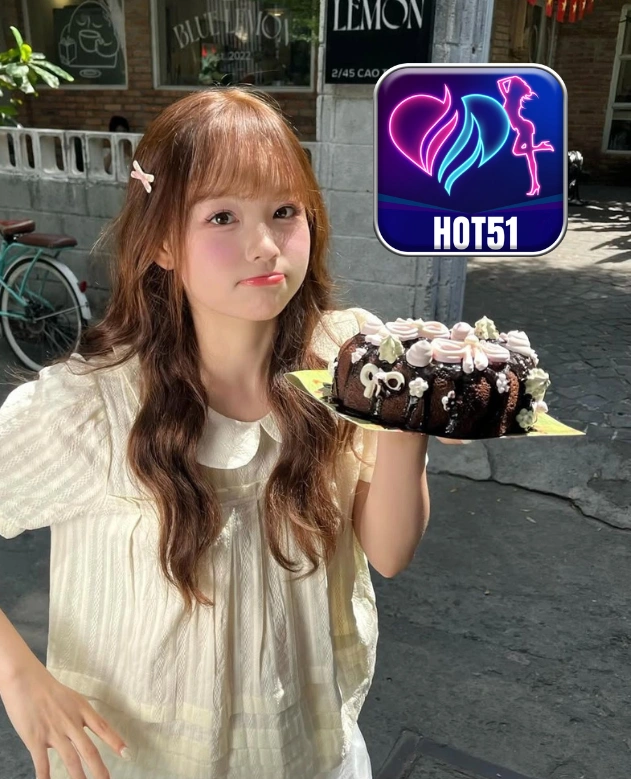 Christopher Hall-Hot51