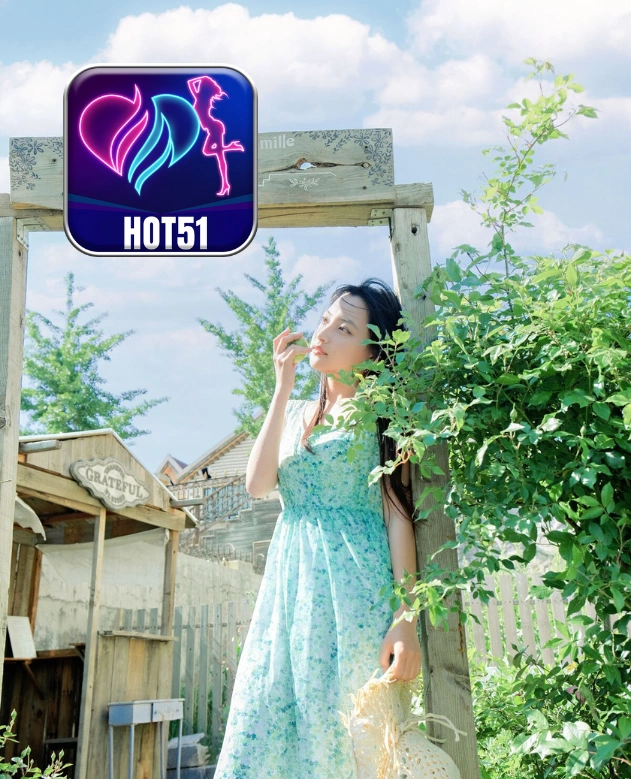 Isabella Hayes-HOT51 