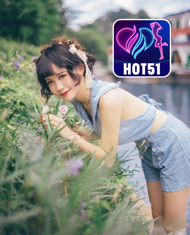 Tatum Hayes-HOT51