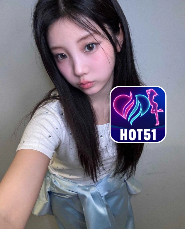 Claire Young-HOT51