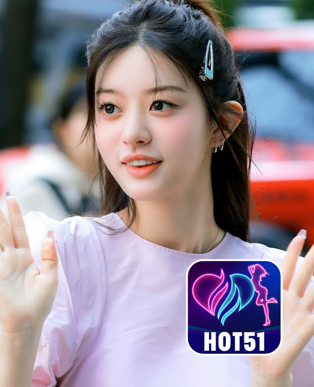 Lucy King-HOT51