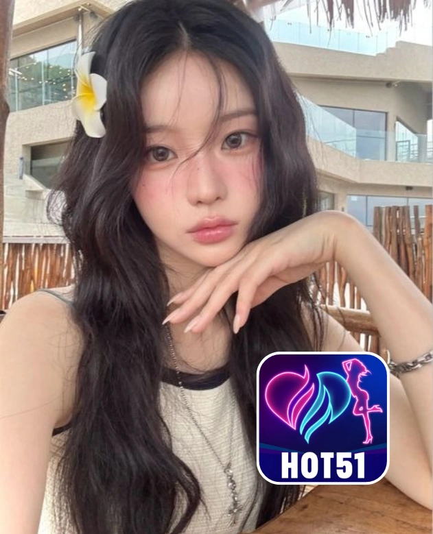 Lucy King-HOT51