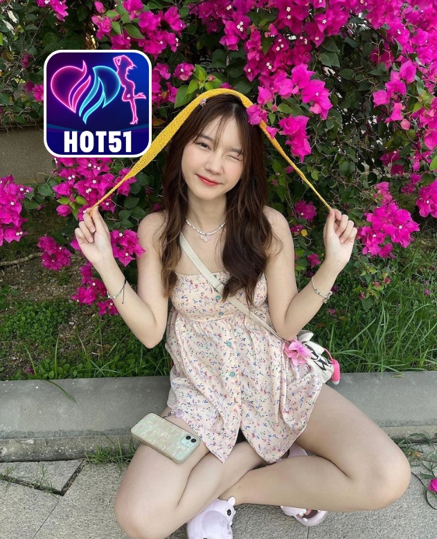 Elizabeth Adams-HOT51