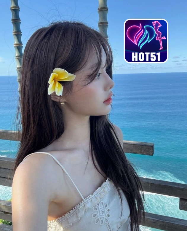 Emily Johnson-hot51