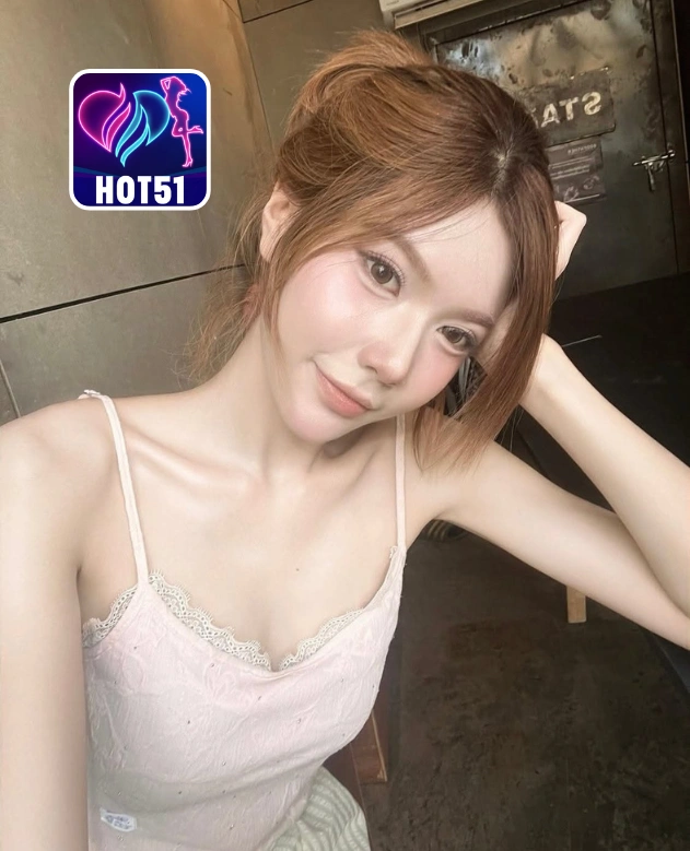 Claire Martin-HOT51