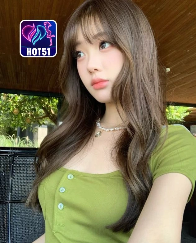 Dina Safitri-HOT51