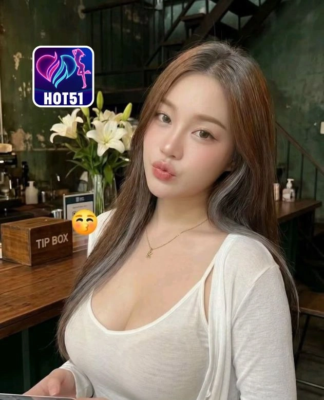 Dina Safitri-HOT51