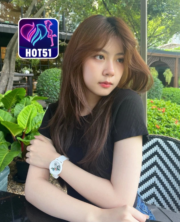Hannah King-HOT51