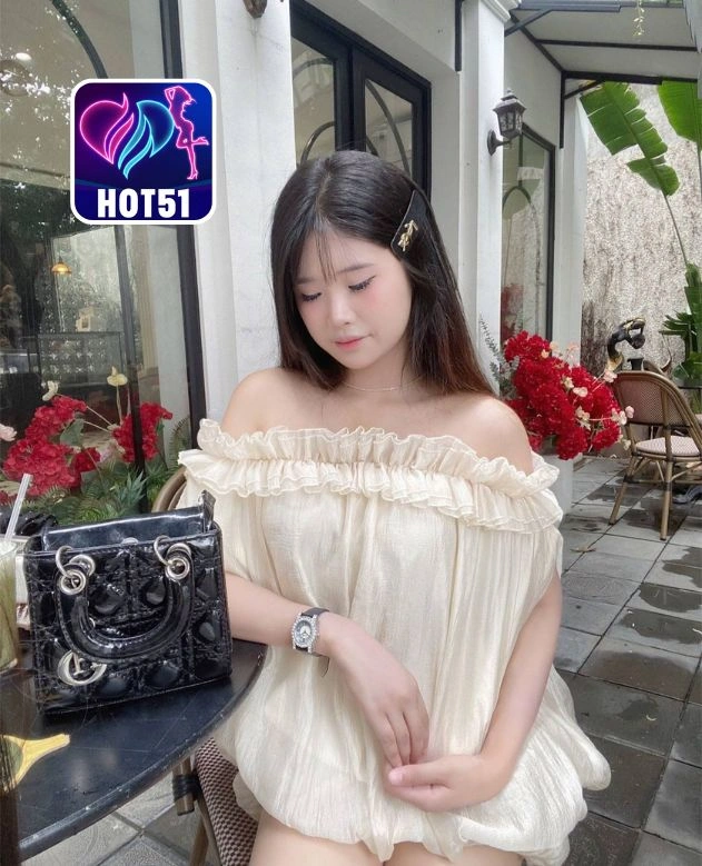You are currently viewing James Taylor Beautiful Girl Menarik di Hot51 APK