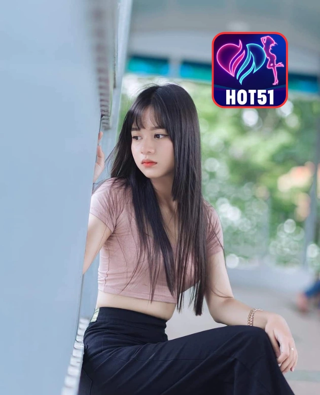 Mia Taylor-HOT51