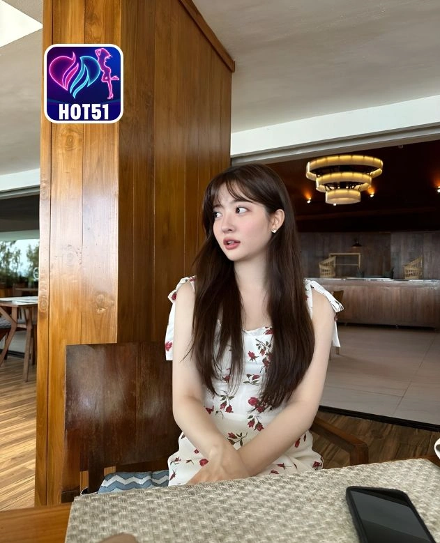 Vania Maharani-HOT51