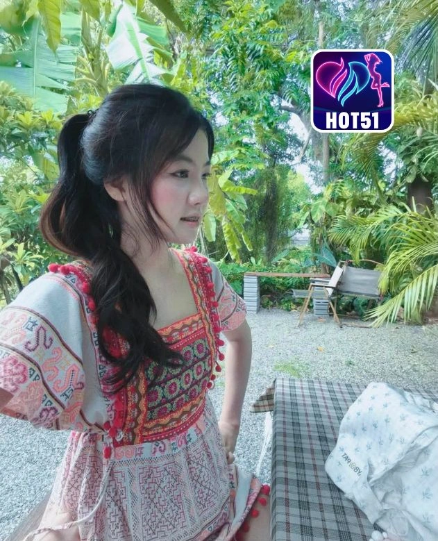 Vina Oktaviani-HOT51