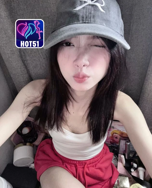 Yuni Kartika-HOT51