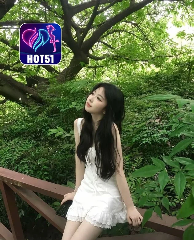 Nabila-HOT51