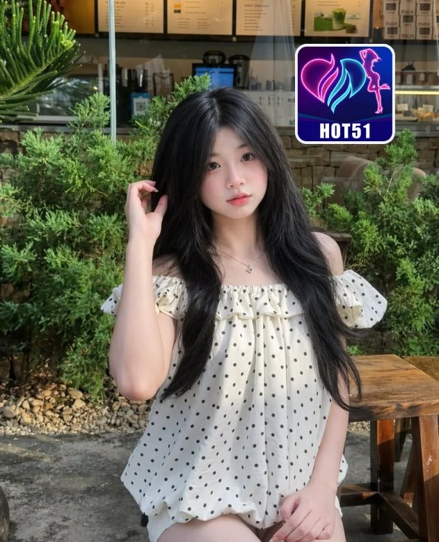 Amalia-HOT51