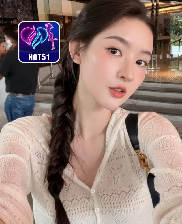 Amalia-HOT51