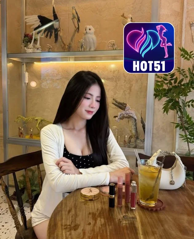 Anna-HOT51