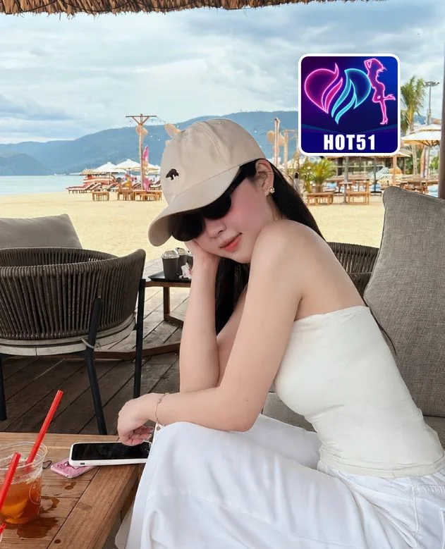Anna-HOT51