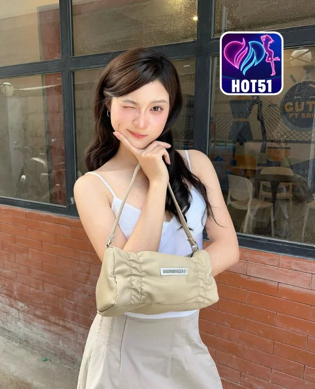 Zoe-HOT51