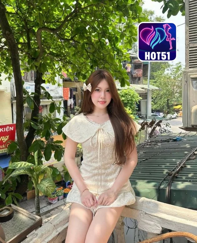 Ella-HOT51