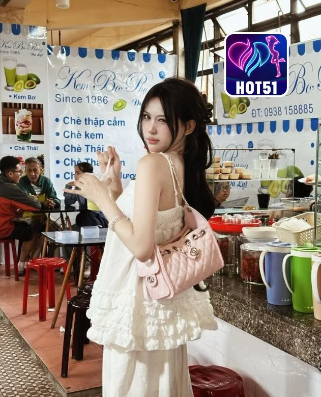 Grace-HOT51