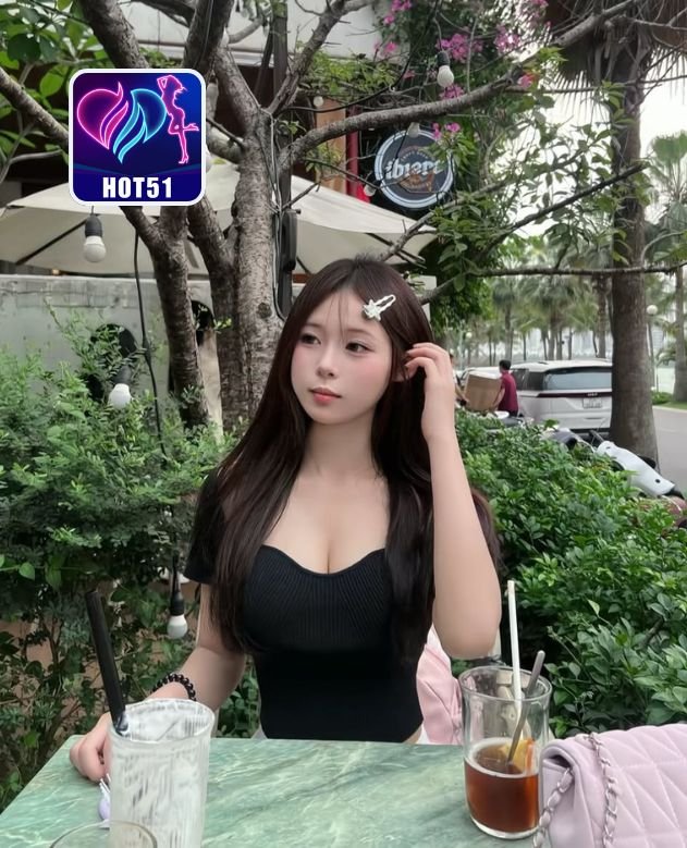 Laila-HOT51