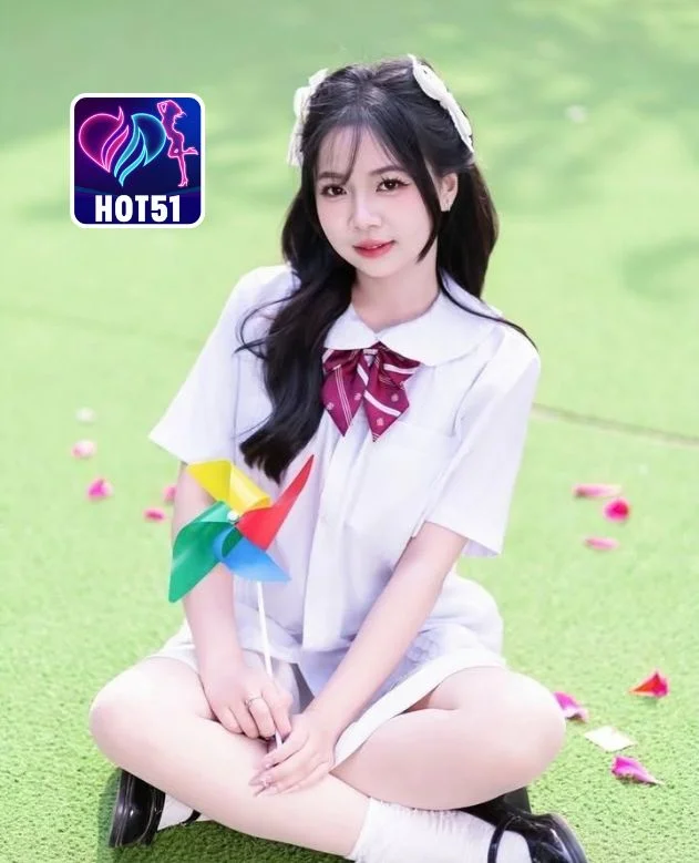Oliver Bennett-HOT51